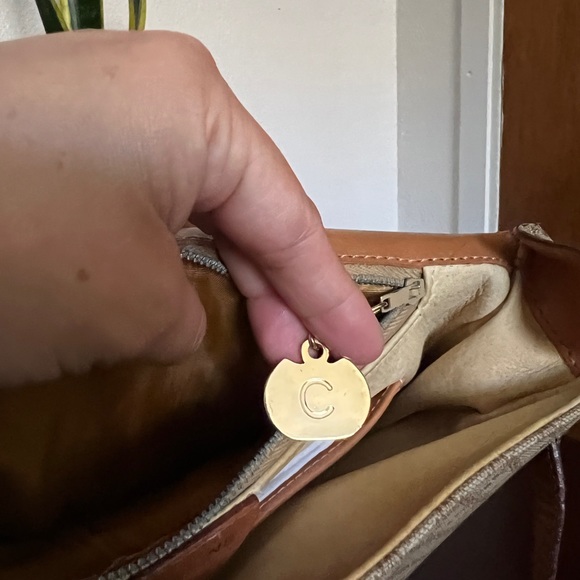 Authentic Vintage Celine crossbody bag. In good condition. - Picture 11 of 13